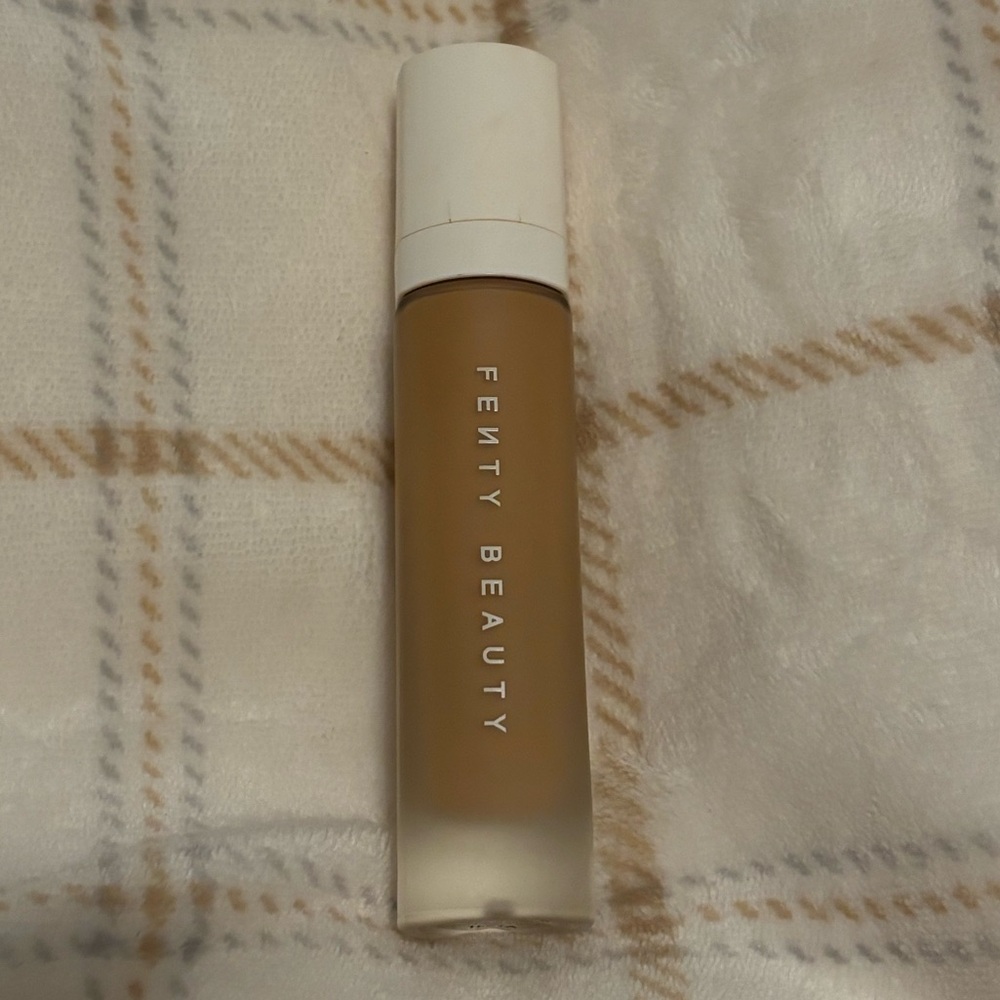 360 pro filt’t soft matte longwear foundation by fenty beauty rhianna